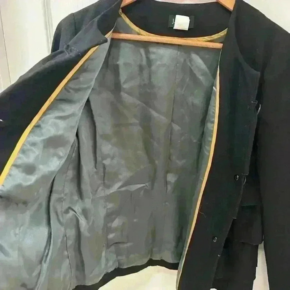 J Crew Ladies Black 100% Wool Ruffled Cascade Blazer Jacket Size 6 Business - Picture 6 of 7